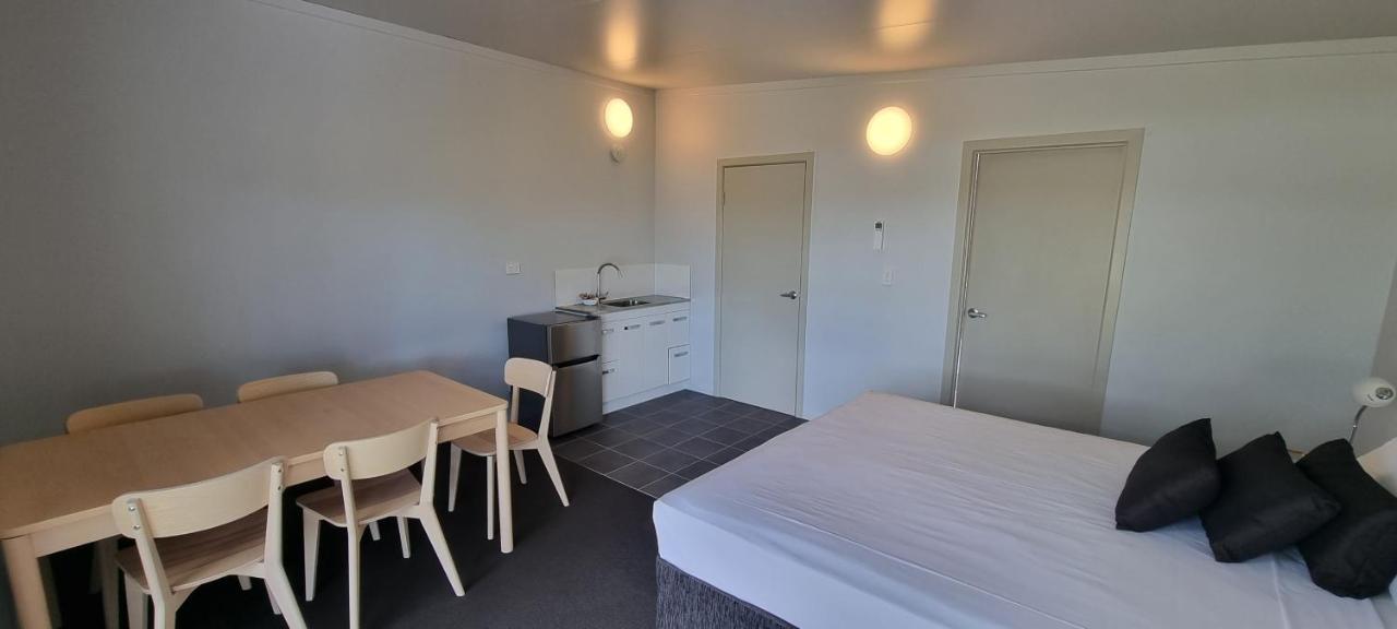 Narangba Motel Zewnętrze zdjęcie